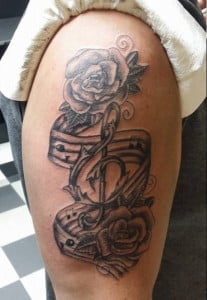 muziek en rozen tattoo